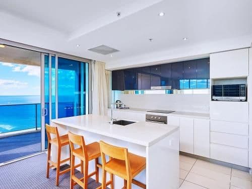 Luxury Two-Bedroom Apartment with Ocean Views