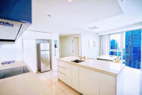Luxury Two-Bedroom Apartment with Ocean Views