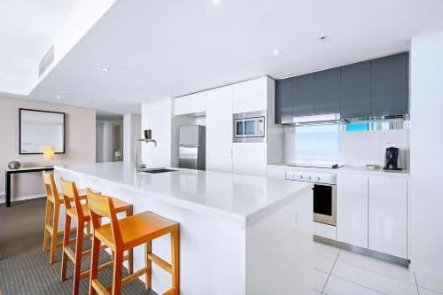 Luxury Two-Bedroom Apartment with Ocean Views