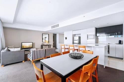 Luxury Two-Bedroom Apartment with Ocean Views