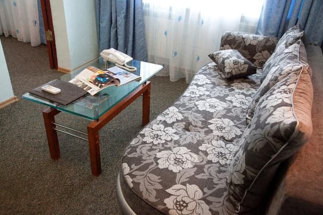 SUITE TWO BEDROOMS