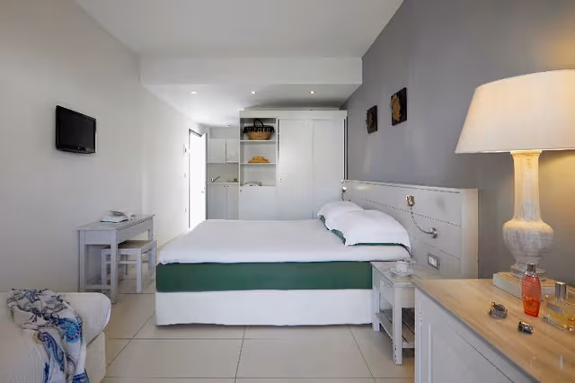 Double or Twin DELUXE SEA VIEW