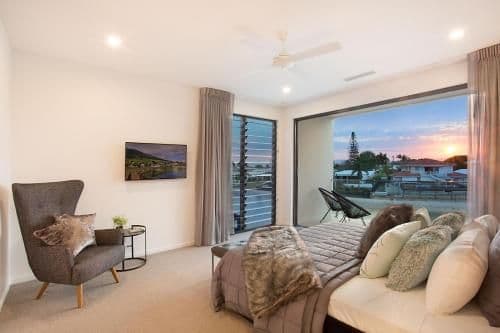 Six-Bedroom Holiday Home