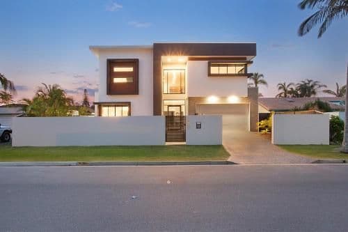 Six-Bedroom Holiday Home