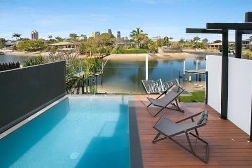 Five-Bedroom Holiday Home