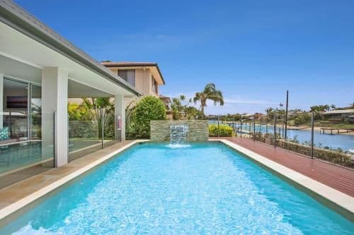 Five-Bedroom Holiday Home