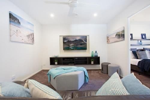 Five-Bedroom Holiday Home