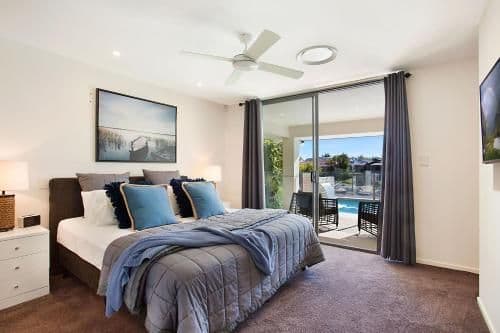 Five-Bedroom Holiday Home
