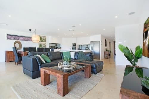 Five-Bedroom Holiday Home