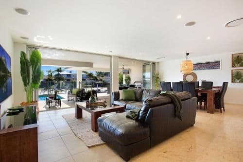 Five-Bedroom Holiday Home