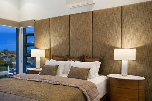Five-Bedroom Holiday Home