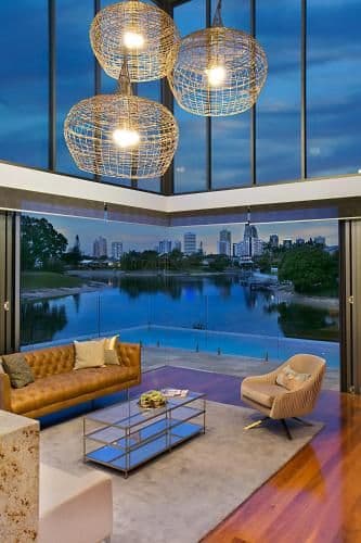 Five-Bedroom Holiday Home