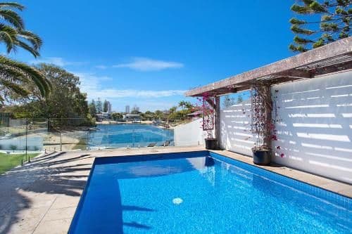 Seven-Bedroom Holiday Home