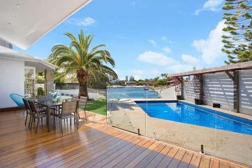 Seven-Bedroom Holiday Home