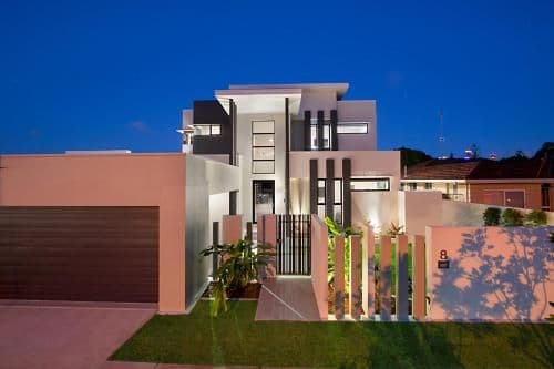 Eight-Bedroom Holiday Home