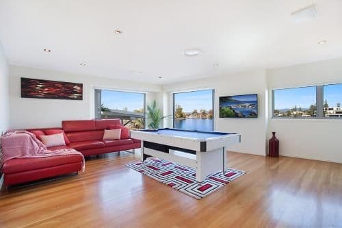 Seven-Bedroom Holiday Home