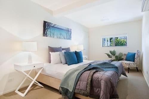 Seven-Bedroom Holiday Home