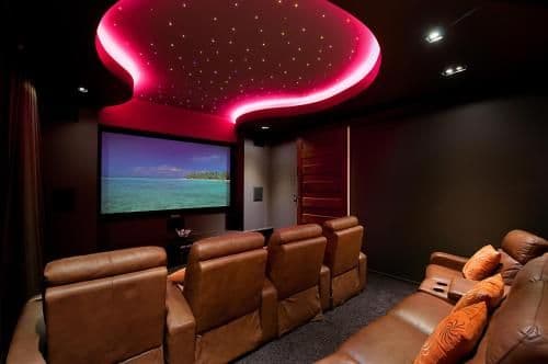 Seven-Bedroom Holiday Home
