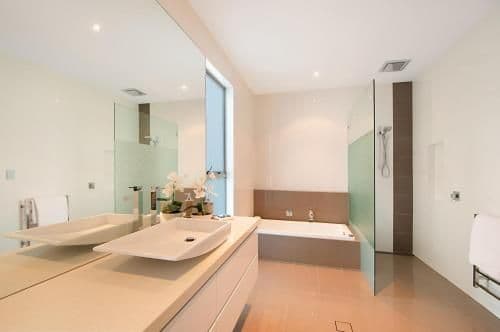Seven-Bedroom Holiday Home