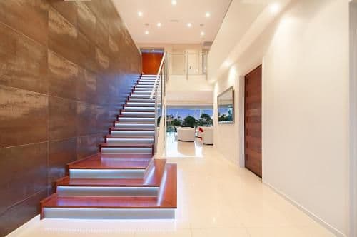 Seven-Bedroom Holiday Home