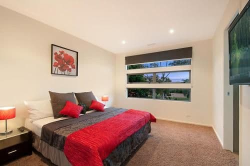 Seven-Bedroom Holiday Home
