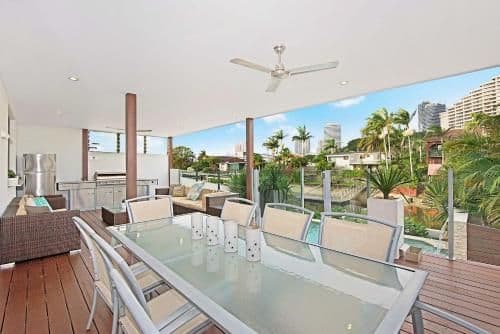 Five-Bedroom Holiday Home