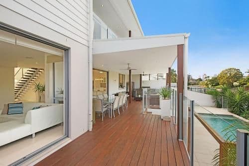 Five-Bedroom Holiday Home