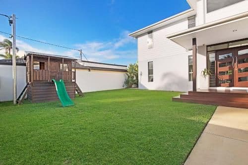 Five-Bedroom Holiday Home