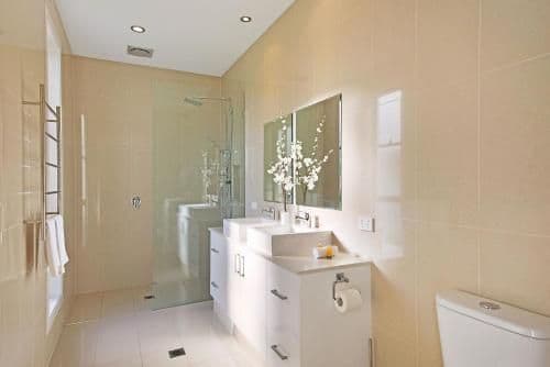 Five-Bedroom Holiday Home