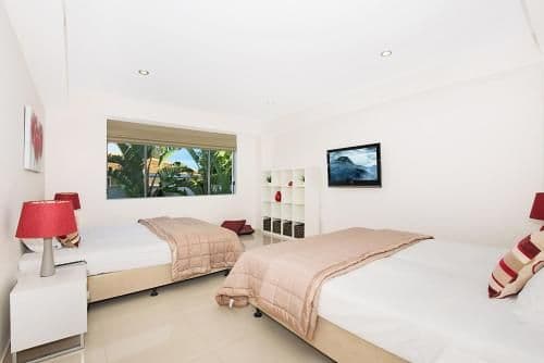 Five-Bedroom Holiday Home