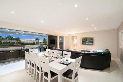 Seven-Bedroom Holiday Home
