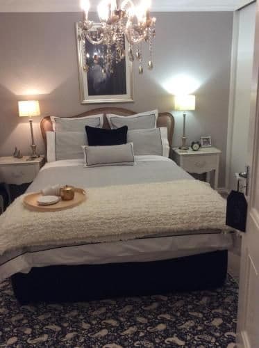 Queen Room with Garden View