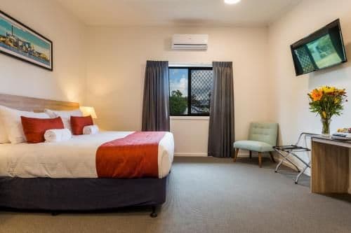 2 Bedroom Accessible Room