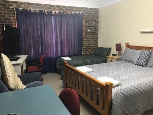 Comfort Triple Room