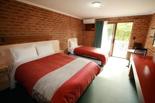 Standard Twin Room with Garden View