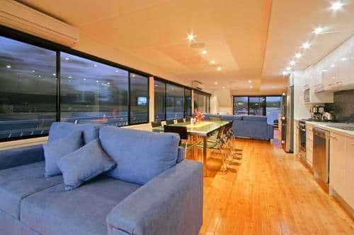 Four-Bedroom Houseboat - Absolute Indulgence 