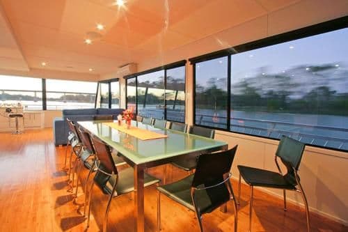 Four-Bedroom Houseboat - Absolute Indulgence 