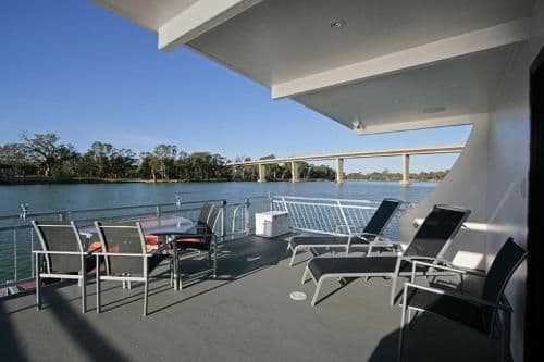 Four-Bedroom Houseboat - Absolute Indulgence 