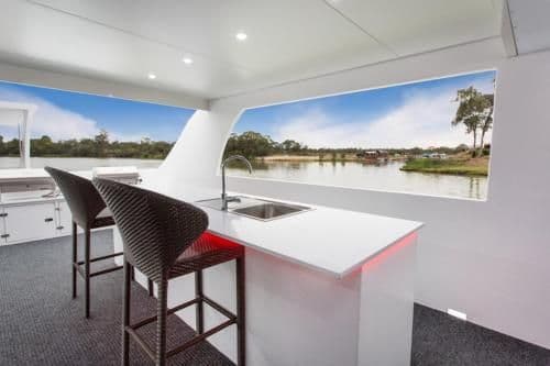 Six-Bedroom Houseboat - Platinum Indulgence
