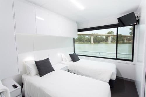 Six-Bedroom Houseboat - Platinum Indulgence