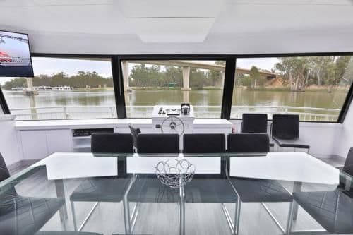 Six-Bedroom Houseboat - Platinum Indulgence