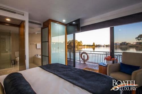 Five-Bedroom Houseboat - Boatel Luxury 