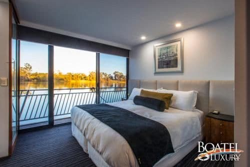Five-Bedroom Houseboat - Boatel Luxury 