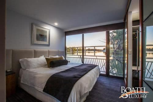 Five-Bedroom Houseboat - Boatel Luxury 