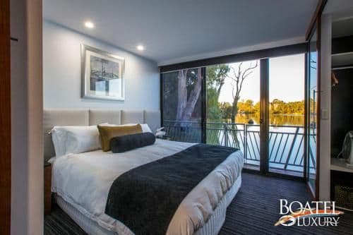 Five-Bedroom Houseboat - Boatel Luxury 