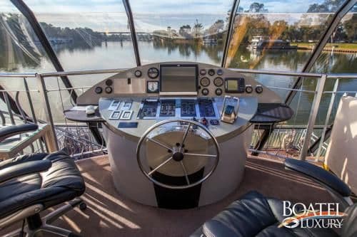 Five-Bedroom Houseboat - Boatel Luxury 