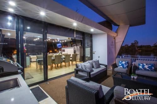 Five-Bedroom Houseboat - Boatel Luxury 