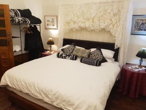 King Suite with Spa Bath