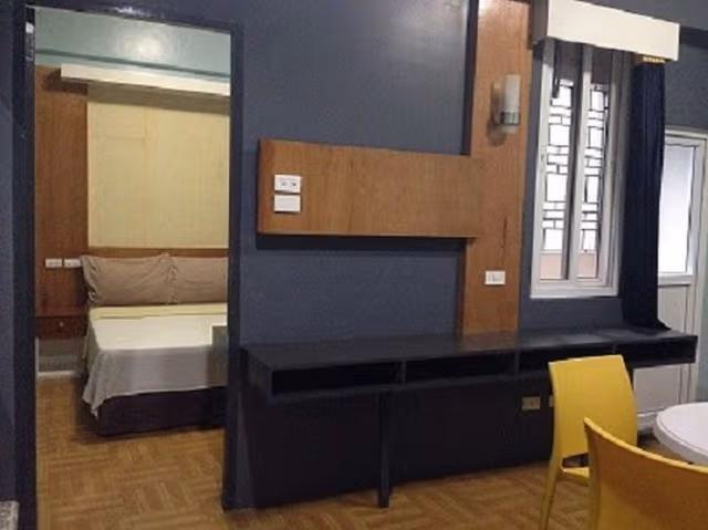 SUITE ONE BEDROOM