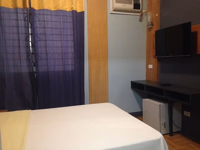 SUITE ONE BEDROOM